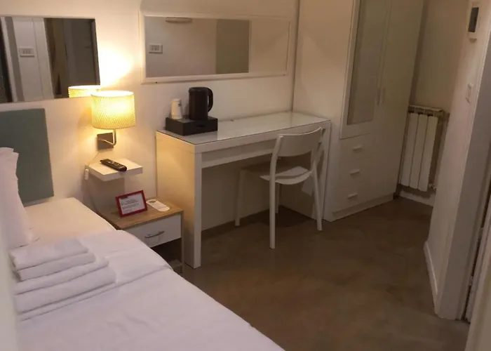 Stefano House Vaticano 4*